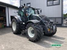 Trattore agricolo Valtra usato