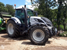 Landbouwtractor Valtra tweedehands