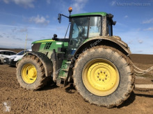 Trattore agricolo John Deere usato