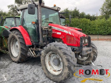 Trattore agricolo Massey Ferguson