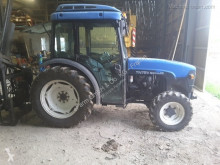 Tractor agrícola New Holland usado