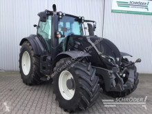 Tractor agrícola Valtra usado