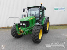 Tractor agrícola John Deere usado