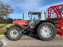 Tracteur agricole Massey Ferguson