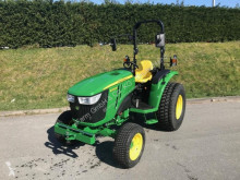 Traktor John Deere ojazdený