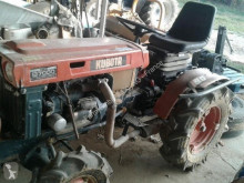Tractor agrícola Kubota usado