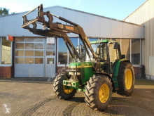 Tractor agrícola John Deere usado