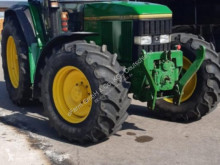 Tractor agrícola John Deere usado
