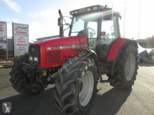 Trattore agricolo Massey Ferguson usato