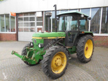 Tractor agrícola John Deere usado