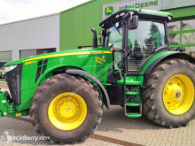 Trattore agricolo John Deere 8310R