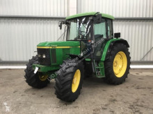 Tractor agrícola John Deere 6310 SE usado