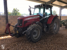 Tractor agrícola Massey Ferguson usado