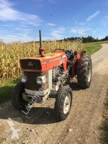 Lantbrukstraktor Massey Ferguson begagnad
