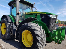 Trattore agricolo John Deere usato