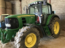 Tractor agrícola John Deere usado