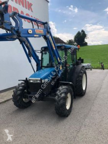 Tractor agrícola New Holland usado