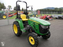 Trattore agricolo John Deere usato