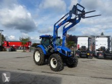 Lantbrukstraktor New Holland TD 5.85 begagnad