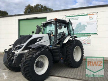 Tractor agrícola Valtra usado