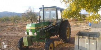 Tracteur ancien John Deere 2040