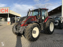Tractor agrícola Valtra usado