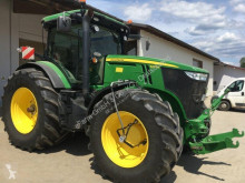 Trattore agricolo John Deere usato