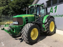 Tractor agrícola John Deere usado