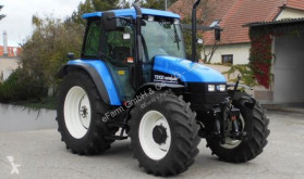 Tractor agrícola New Holland usado