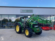 Ciągnik rolniczy John Deere używany