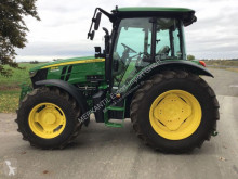 Tractor agrícola John Deere 5115M usado