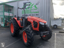 Tractor agrícola Kubota usado