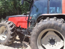 Tractor agrícola Valtra usado