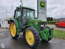 Tractor agrícola John Deere usado