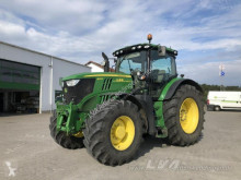 Tractor agrícola John Deere usado