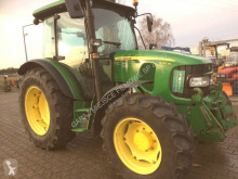 Tractor agrícola John Deere 5100 M