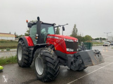 Tracteur agricole Massey Ferguson