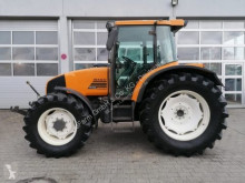 Tractor agrícola Renault usado