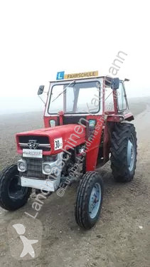 Tractor agrícola Massey Ferguson usado