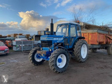 Trattore d'epoca Ford 7700