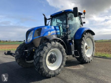 Tracteur agricole New Holland