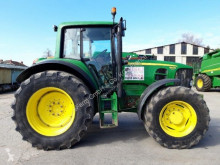 Mezőgazdasági traktor John Deere használt