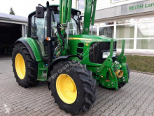 Trattore agricolo John Deere usato