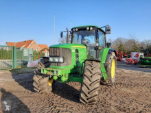 Mezőgazdasági traktor John Deere használt