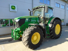 Tractor agrícola John Deere usado