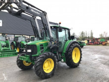 Trattore agricolo John Deere usato