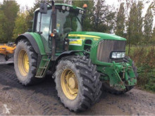 Ciągnik rolniczy John Deere używany
