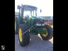 Tractor agrícola John Deere usado