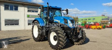 Zemědělský traktor New Holland použitý
