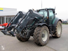 Zemědělský traktor Valtra použitý